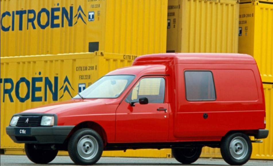 Citroën c15 on Craiyon